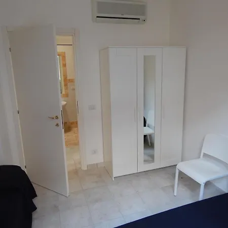 S129 - Sirolo, Nuovo Trilocale Con Portico Apartamento *